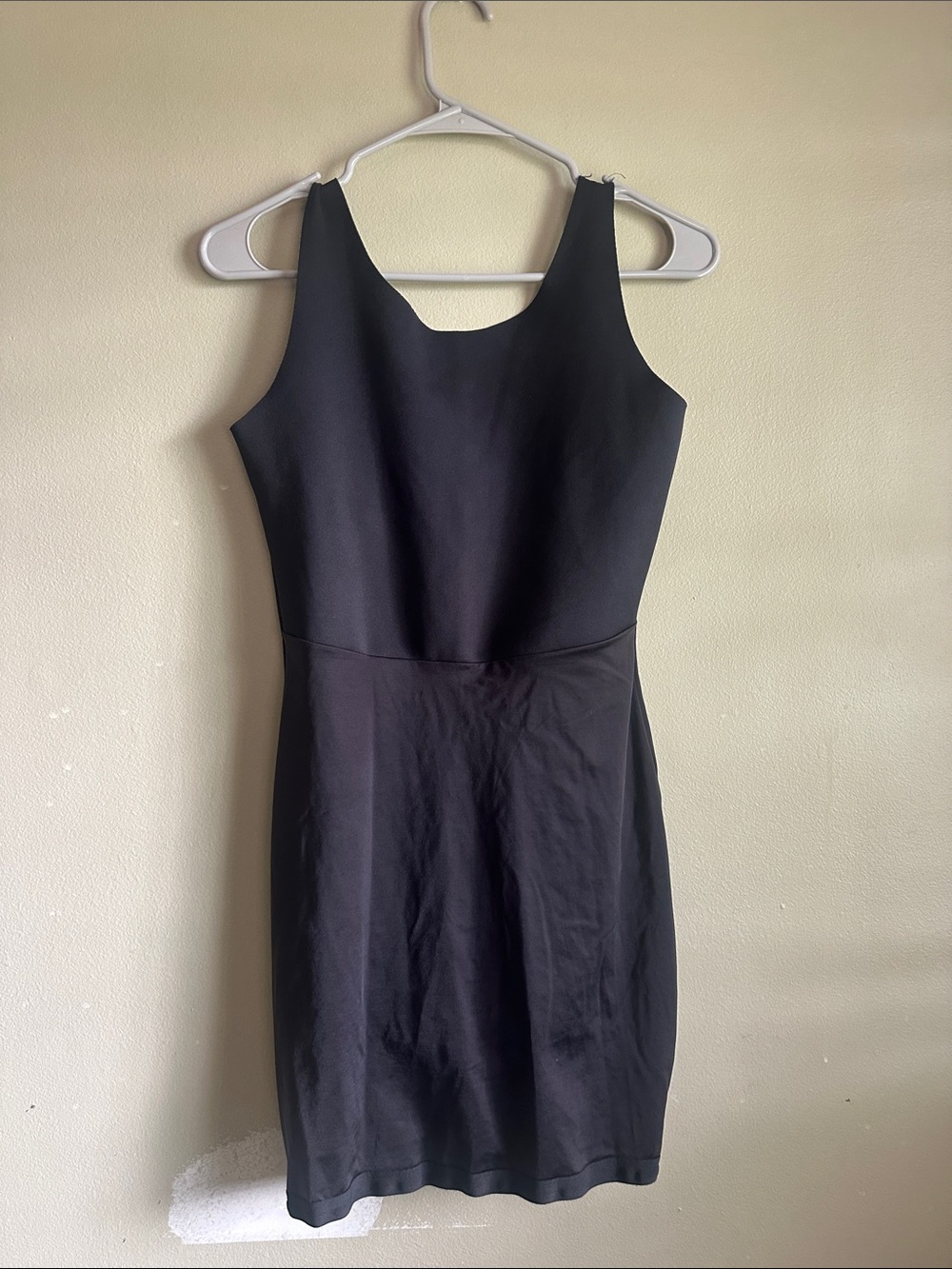 Maidenform Black Sleeveless Sheath Dress